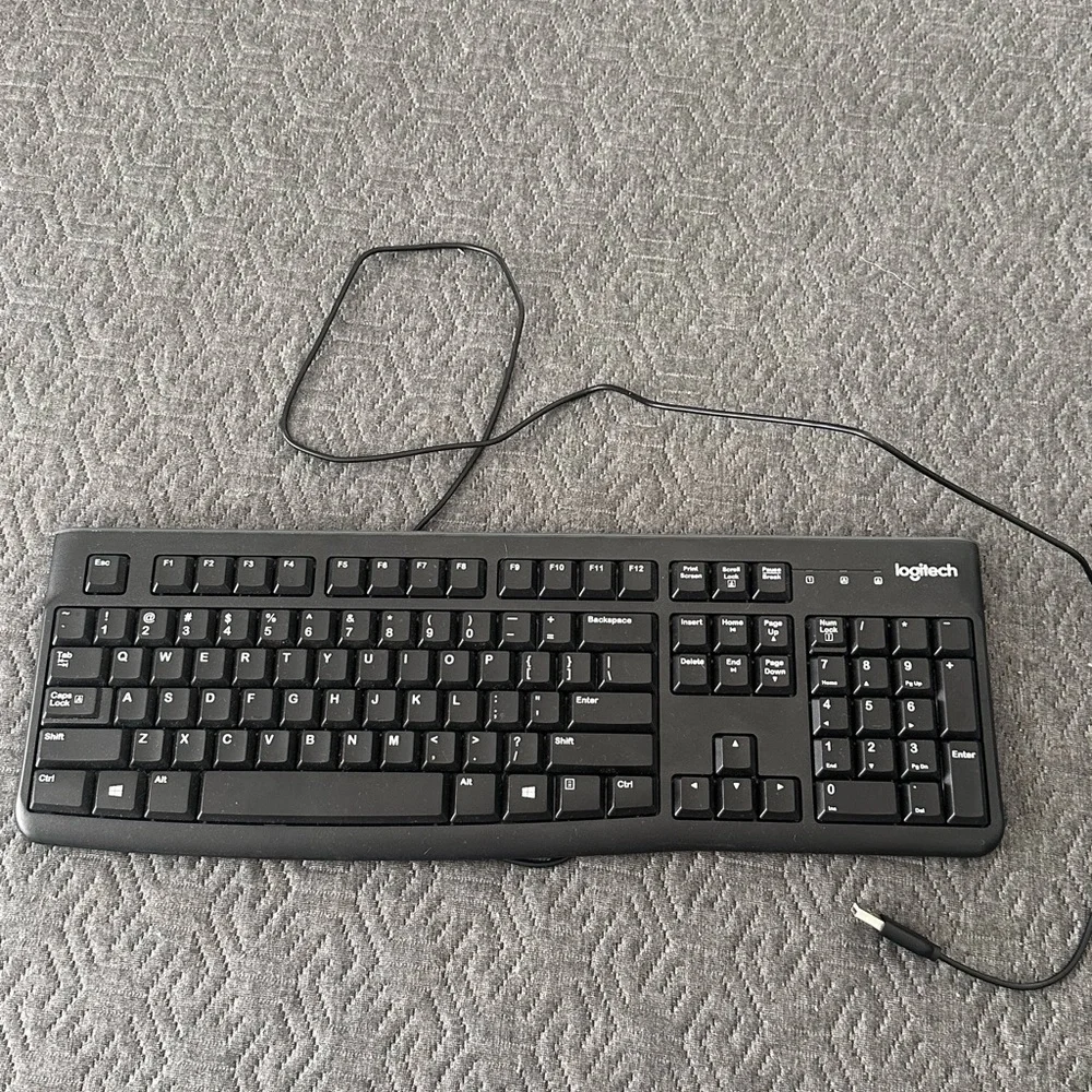Headset with mic and keyboard